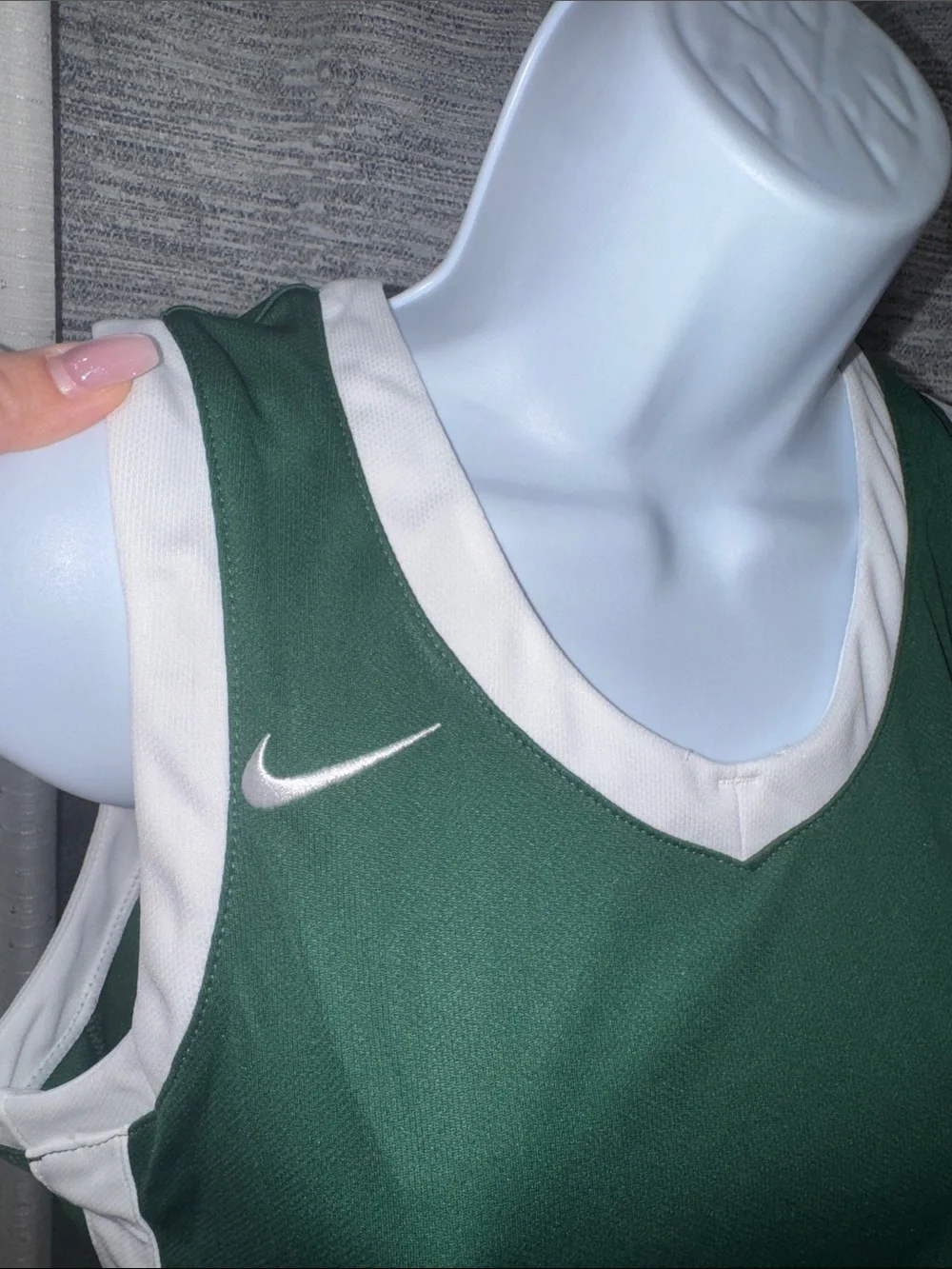 Nike- NWT Green Athletic Jersey Tank – Size Small